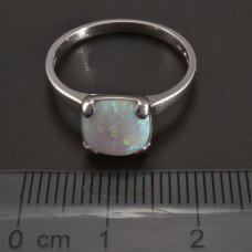 Silberring-weißer Opal