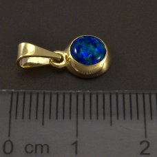 Gold-Anhänger-gr¨n Opal