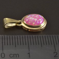 Goldanhänger mit rosafarbenem Opal