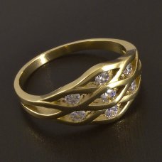 Goldener Ring mit Zirkonia
