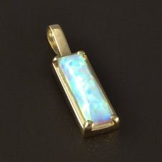 Goldanhänger Opal
