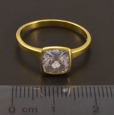 Gold-Ring mit quadratischem Zirkon