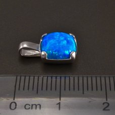 Silberanhänger mit Opal