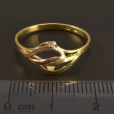 Gold-Ring-Handarbeit