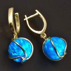 Goldene Ohrringe-blauer Opal